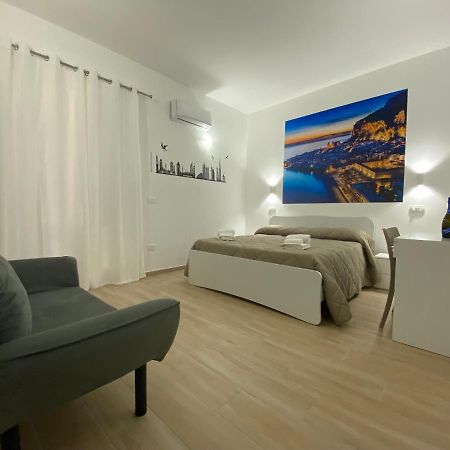 In Centro Rooms Vicino Cefalu Self-Chek-In 캄포펠리체 디 로첼라 외부 사진