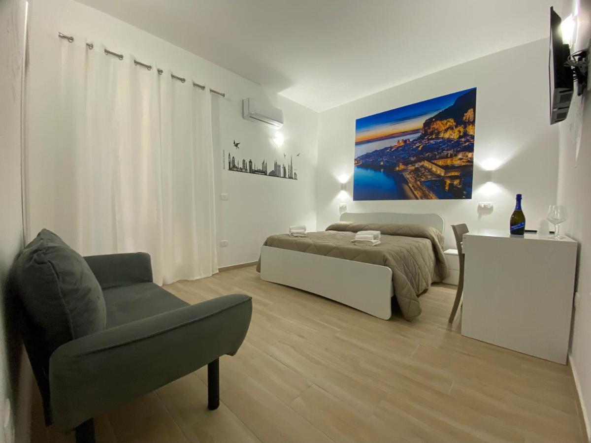 In Centro Rooms Vicino Cefalu Self-Chek-In 캄포펠리체 디 로첼라 외부 사진